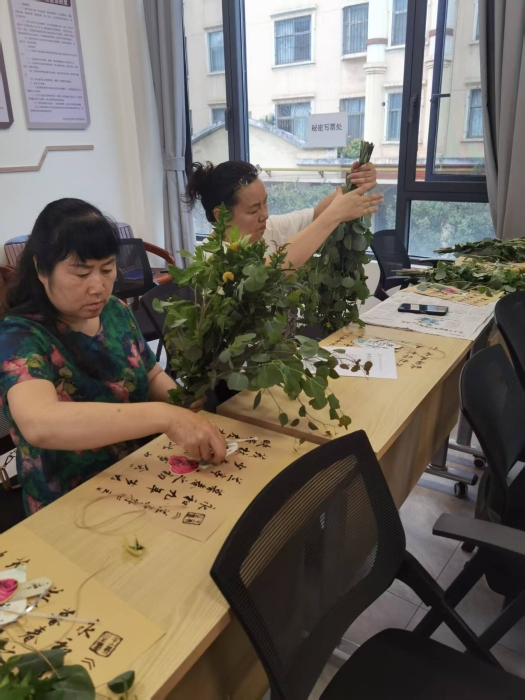 玉州社区开展“浓情端午聚邻里 传统文化润民心”主题活动2