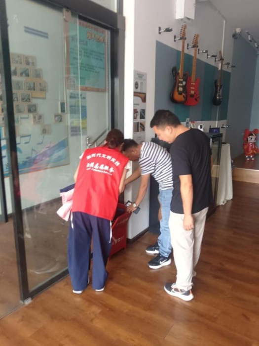 护航开学季 筑牢安全网——右所社区开展开学前校园周边安全专项检查1