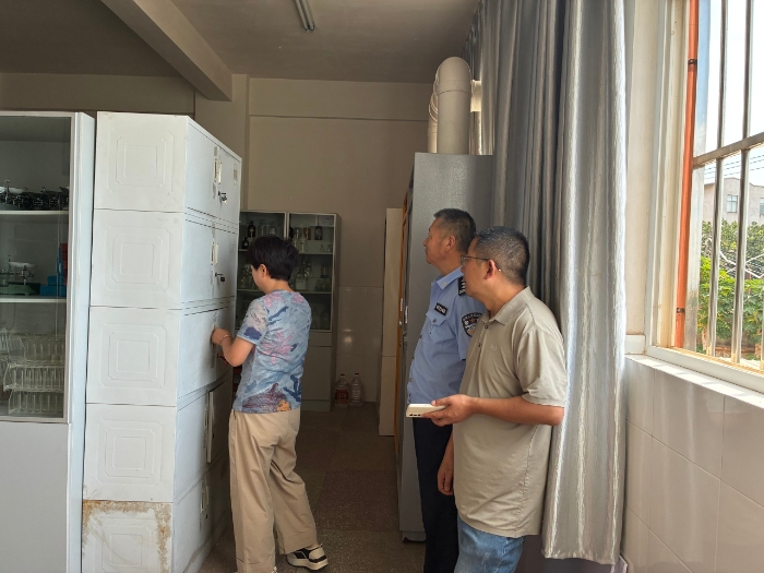 多方联动 把脉问诊——春和街道织密秋季学期校园安全“防护网”